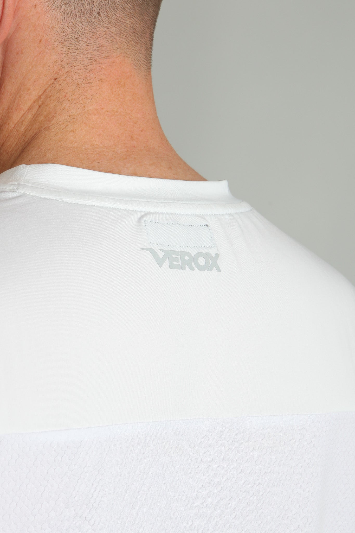HexFlow™ T-shirt - Alpine White