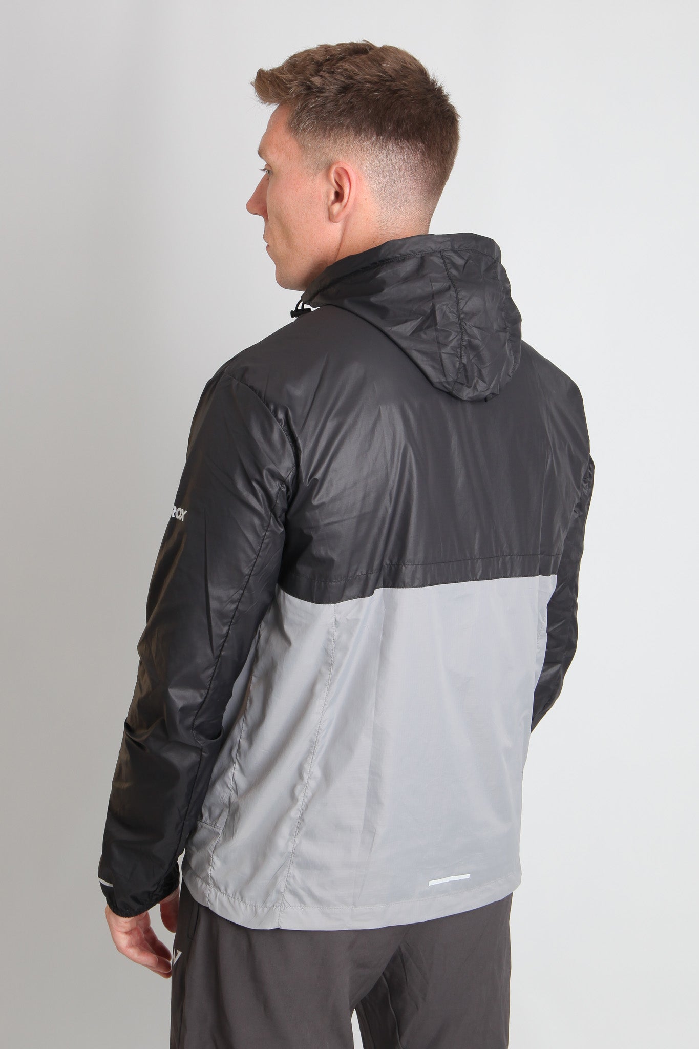 Pace Windbreaker - Black/Slate Grey