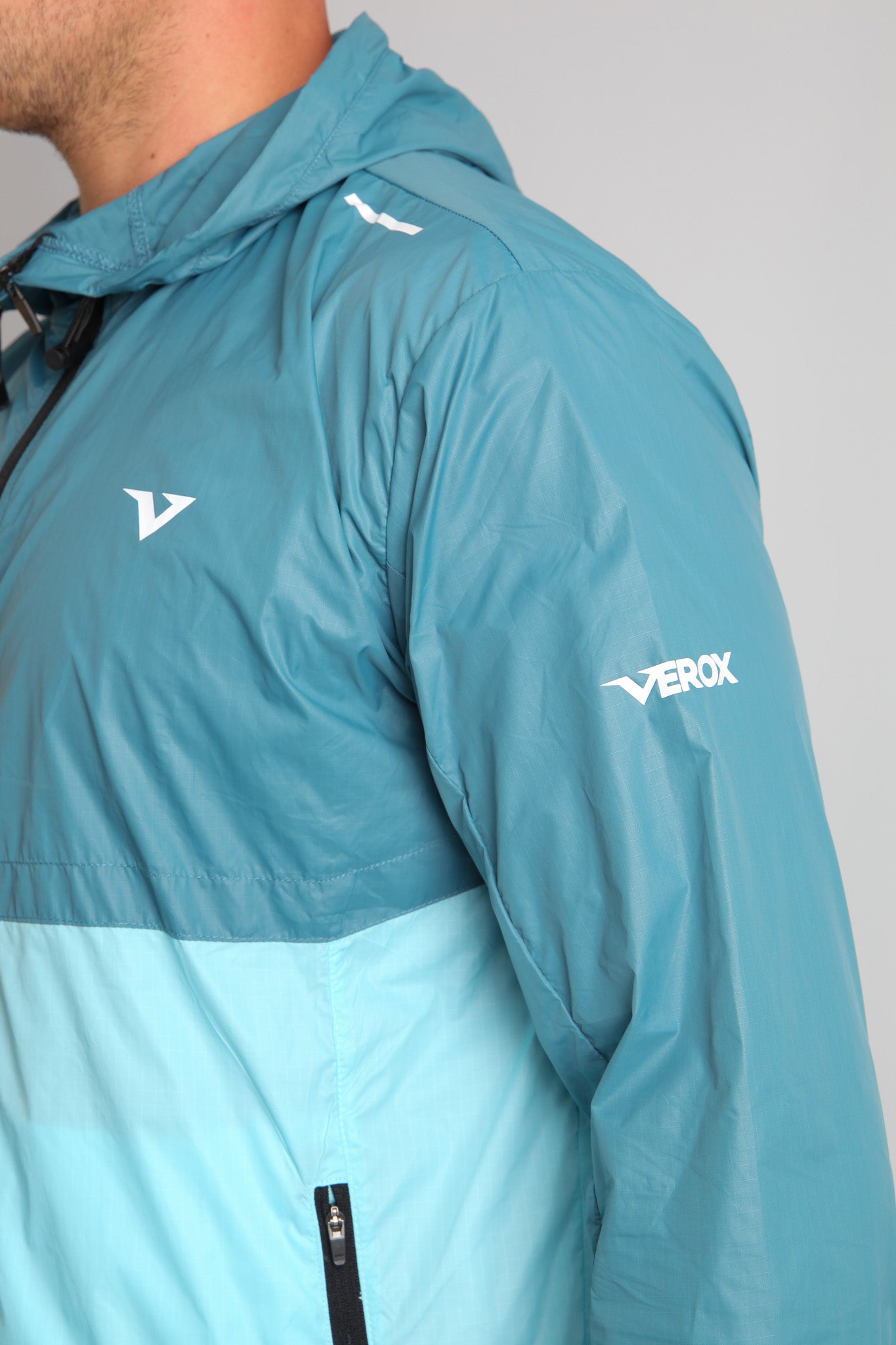 Pace Windbreaker - Teal/Sky Blue