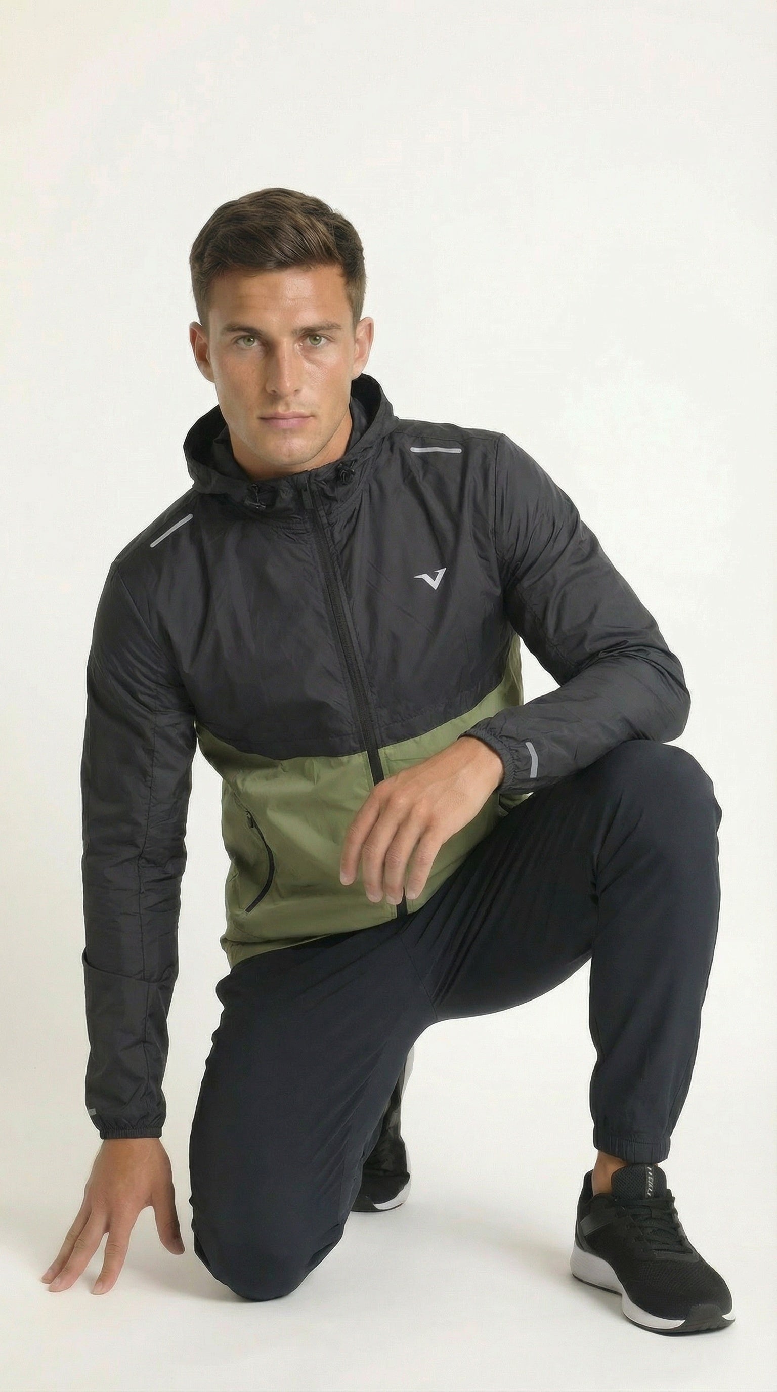 Pace Windbreaker - Black/Army Green